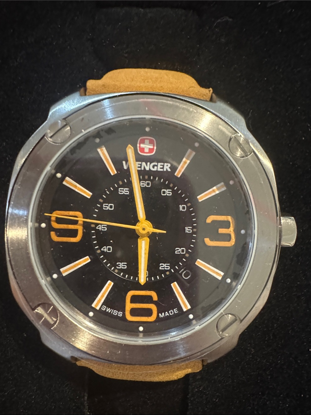 Wenger Men's 01.1051.102 Escort Brown Leather Watch New in Box